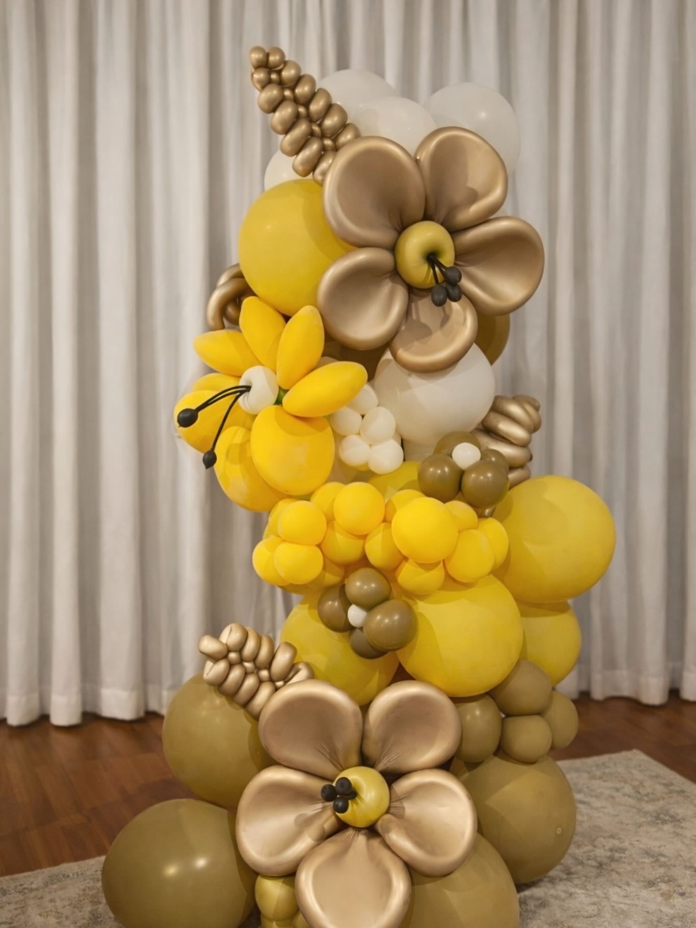 Bee Theme Balloon Bouquet